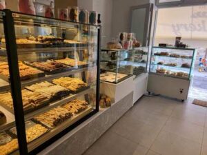 Αρτοποιείο Πυθαγόρειο Σάμος, φούρνος Πυθαγόρειο Σάμος, ζαχαροπλαστείο Πυθαγόρειο Σάμος, φρέσκο ψωμί Πυθαγόρειο Σάμος, αρτοσκευάσματα Πυθαγόρειο Σάμος, σφολιατοειδή Πυθαγόρειο Σάμος, βουτήματα Πυθαγόρειο Σάμος, γλυκά Πυθαγόρειο Σάμος, παγωτά Πυθαγόρειο Σάμος, Καπιολδάσης Βύρωνας