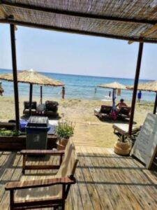 Beach bar Τήνος Άγιος Φωκάς, καφετέρια Τήνος Άγιος Φωκάς, καφές Τήνος Άγιος Φωκάς, σνακ Τήνος Άγιος Φωκάς, πρωινά γεύματα Τήνος Άγιος Φωκάς, ροφήματα Τήνος Άγιος Φωκάς, κοκτέιλ Τήνος Άγιος Φωκάς, Summer Drops
