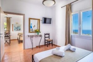 Ενοικιαζόμενα διαμερίσματα Πευκιάς Σκόπελος, ενοικιαζόμενα δωμάτια Πευκιάς Σκόπελος, ξενοδοχείο Πευκιάς Σκόπελος, κατάλυμα Πευκιάς Σκόπελος, διαμονή Πευκιάς Σκόπελος, ξενώνας Πευκιάς Σκόπελος, Liagka.