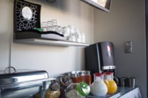 Ενοικιαζόμενα δωμάτια Νέα Βρασνά, σουίτες Νέα Βρασνά, πολυτελή δωμάτια Νέα Βρασνά, διαμονή Νέα Βρασνά, στούντιο Νέα Βρασνά, ξενοδοχείο Νέα Βρασνά, Amalia Center