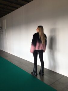 Γούνες Παγκράτι, πολυτελής γούνες Παγκράτι, γουνάκια Παγκράτι, γούνα γνήσια Παγκράτι, φυσική γούνα Παγκράτι, οικολογική γούνα Παγκράτι, συνθετική γούνα Παγκράτι, γούνινο παλτό Παγκράτι, Σιώρα Κωσταντίνα