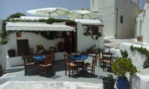 Καφετέρια Εμπορειό Σαντορίνη, καφές Εμπορειό Σαντορίνη, ροφήματα Εμπορειό Σαντορίνη, πρωινά γεύματα Εμπορειό Σαντορίνη, σάντουιτς Εμπορειό Σαντορίνη, ποτά Εμπορειό Σαντορίνη, The Old Barber Shop