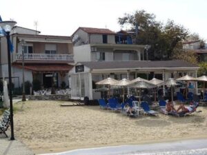 Καφετέρια Ολυμπιάδα Χαλκιδικής, καφές Ολυμπιάδα Χαλκιδικής, ροφήματα Ολυμπιάδα Χαλκιδικής, πρωινά γεύματα Ολυμπιάδα Χαλκιδικής, φυσικοί χυμοί Ολυμπιάδα Χαλκιδικής, πίτσες Ολυμπιάδα Χαλκιδικής, σάντουιτς Ολυμπιάδα Χαλκιδικής, Μώλος