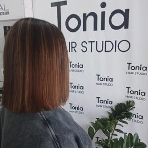 Κομμωτήριο Βραχάτι Tonia Hair Studio Παπανικολάου Αντωνία 8 Κομμωτήριο Βραχάτι, κομμώτρια Βραχάτι, κούρεμα γυναικείο Βραχάτι, χτένισμα βραδινό Βραχάτι, βαφές μαλλιών Βραχάτι, θεραπείες αναδόμησης μαλλιών Βραχάτι, ανταύγειες Βραχάτι, νυφικά χτενίσματα Βραχάτι, Tonia Hair Studio