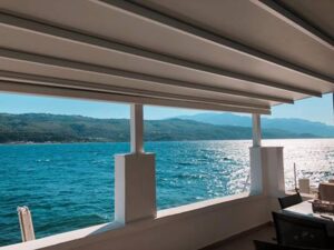 Συστήματα σκίασης Βαθύ Σάμος, τέντες Βαθύ Σάμος, πέργκολες Βαθύ Σάμος, ομπρέλες Βαθύ Σάμος, ανεμοφράκτες Βαθύ Σάμος, τέντα κασετίνα Βαθύ Σάμος, πλαστικά δάπεδα Βαθύ Σάμος, Στάθης Ηλίας