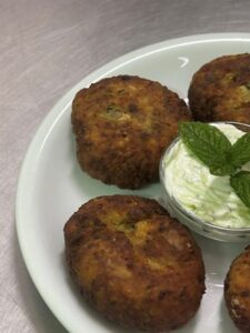 Εστιατόριο Κίσσαμος Χανίων, ταβέρνα Κίσσαμος Χανίων, θαλασσινά Κίσσαμος Χανίων, ψητά κρέατα Κίσσαμος Χανίων, μεζεδοπωλείο Κίσσαμος Χανίων, μεζέδες Κίσσαμος Χανίων, μαγειρευτά φαγητά Κίσσαμος Χανίων, Aretousa