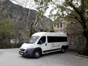 Τουριστικό γραφείο Νυδρί Λευκάδα, εκδρομές Νυδρί Λευκάδα, τουριστικές ξεναγήσεις Νυδρί Λευκάδα, μεταφορά σε λιμάνι Νυδρί Λευκάδα, μεταφορά σε αεροδρόμιο Νυδρί Λευκάδα, Vrettos Travel