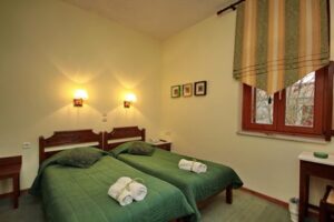 Ξενοδοχείο Βυτίνα, ενοικιαζόμενα δωμάτια Βυτίνα, ενοικιαζόμενα διαμερίσματα Βυτίνα, κατάλυμα Βυτίνα, διαμονή Βυτίνα, ξενώνας Βυτίνα, Αίγλη